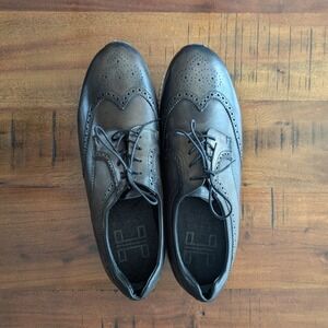 Men's Brown Wingtip Oxford Dress Shoes
